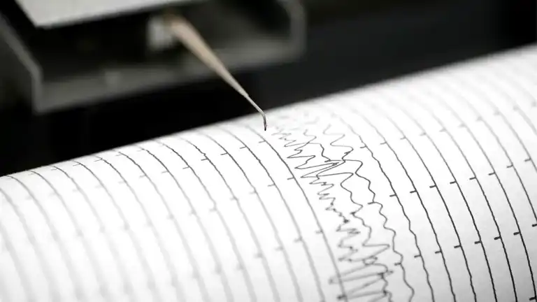 Ege Denizi'nde Deprem Fırtınası: AFAD Gözlemde