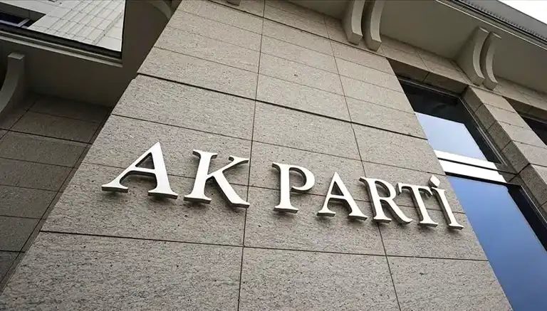 AK Parti'de 8 İl Başkanı Değişti