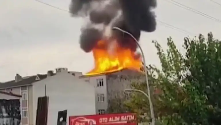 Şehrin Kalbinde Büyük Bina Yangını!